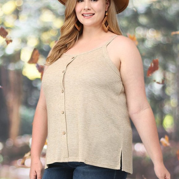 Gigio Oatmeal Ribbed Tank Top With Wood Button Detail - Picture 5 of 9